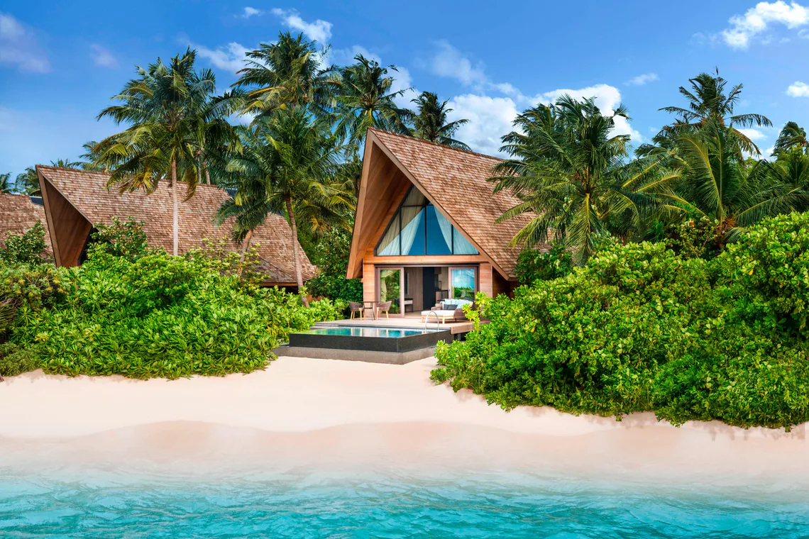 Beach Villa with Pool on the sand
